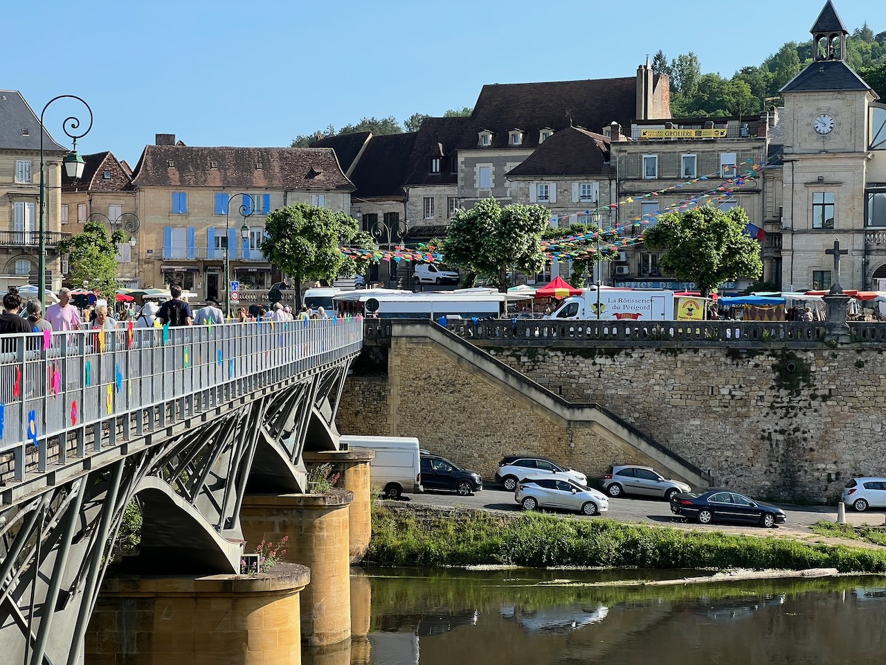 La Bugue, Saint-Léon-sur-Vézère, Belves and Urval