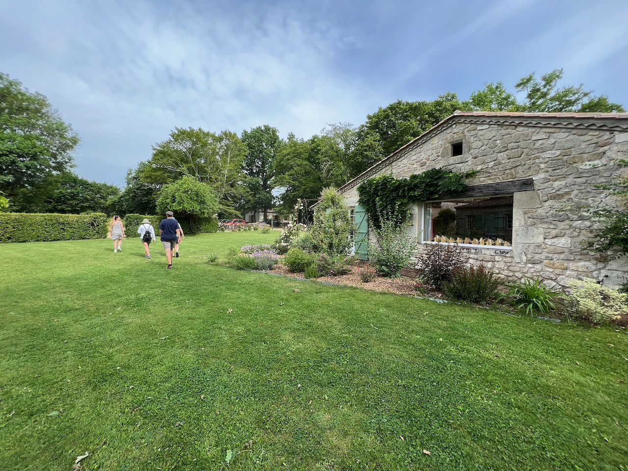 Home (Baleyssague) & the Jardins de Sardi