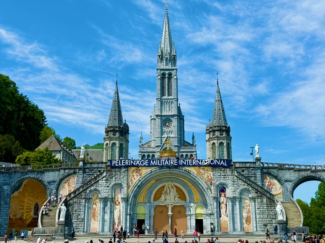 Departing Paris, landing in Lourdes