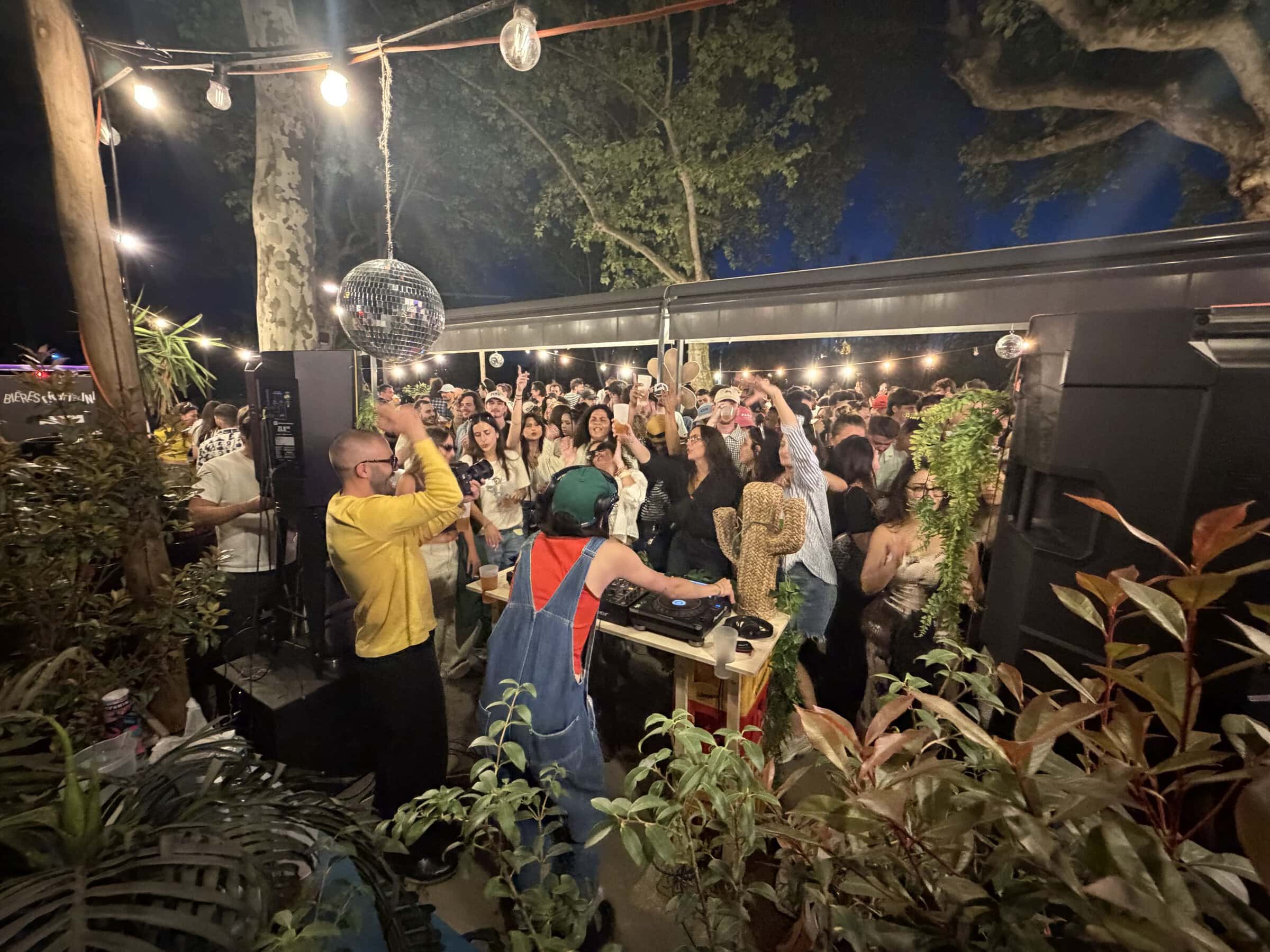 An evening rave going in Lyon